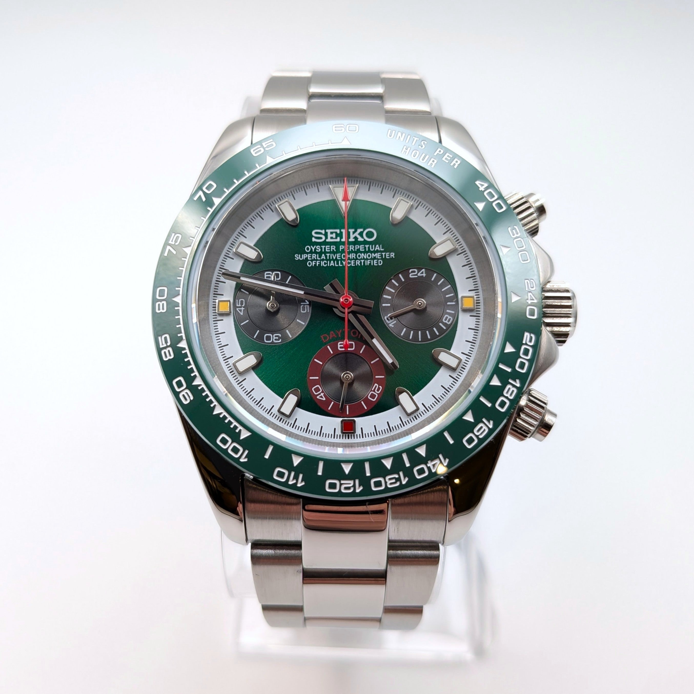 Green Dial & Green Bezel | Oyster Bracelet | Seiko VK63 Movement