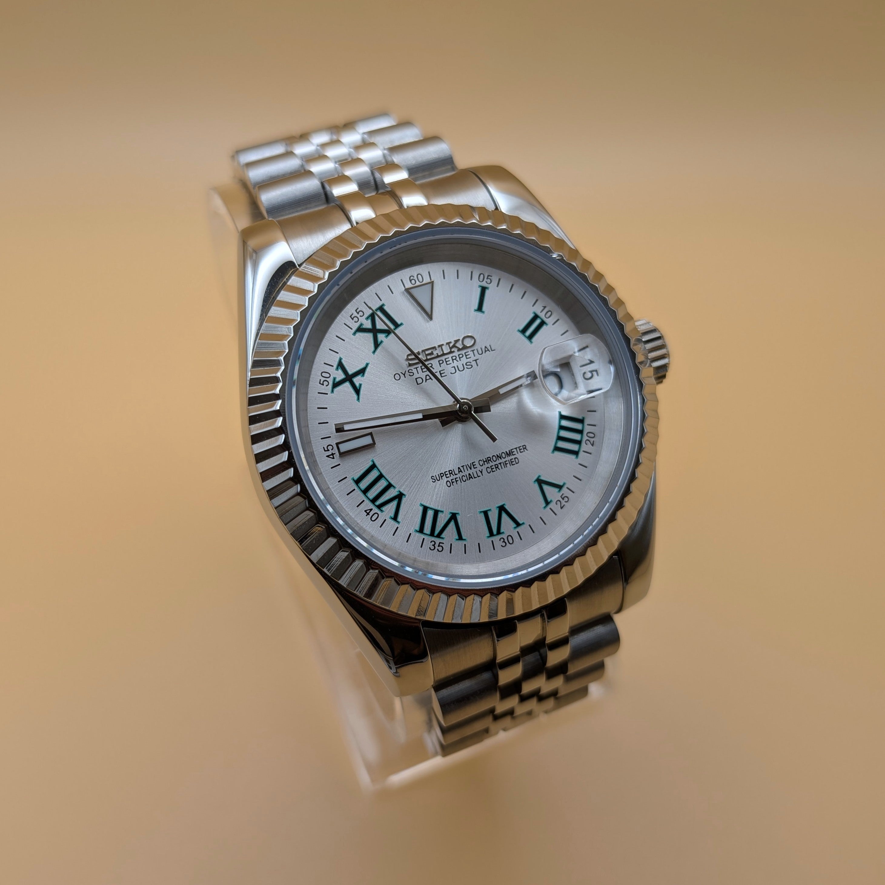 Silver Dial & Silver Fluted Bezel | Jubilee Bracelet | Seiko NH35A Automatic