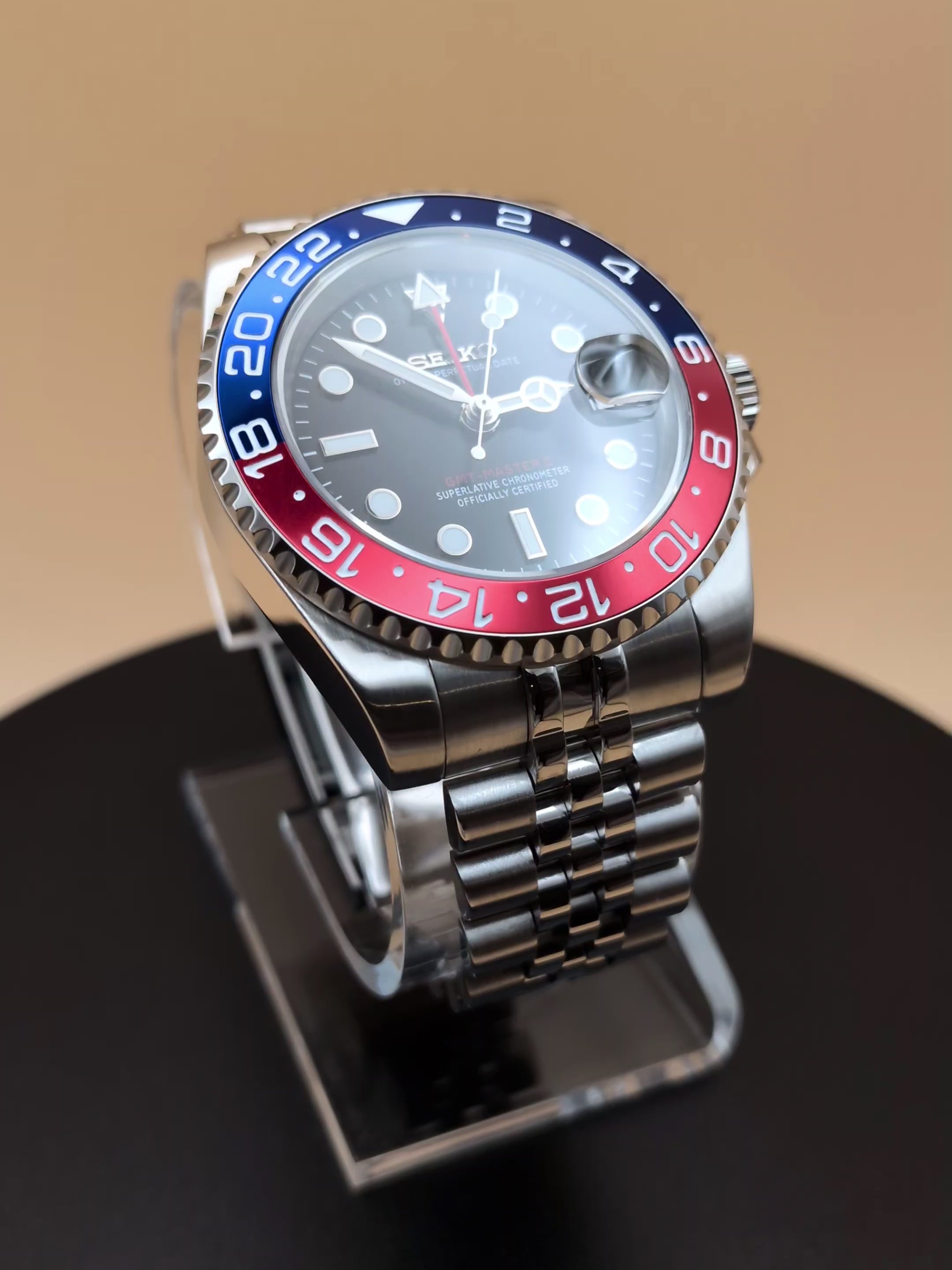 Black Dial & Pepsi Bezel | Jubilee Bracelet | Seiko NH34A GMT Automatic